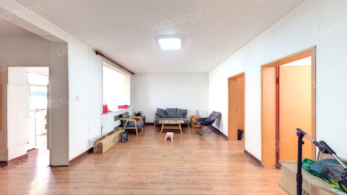 职教中心宿舍二手房实景图