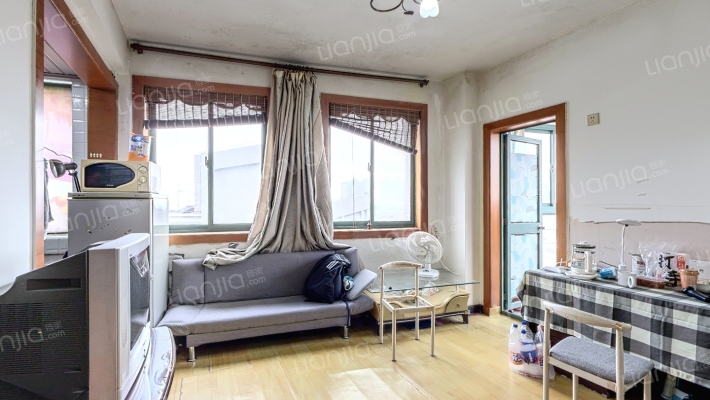 泊仕公寓二手房实景图