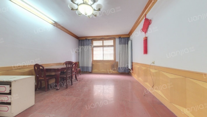 春秋花园二手房实景图