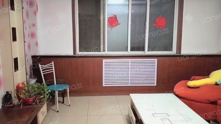 紫晨小区 房本满五  看房方便-客厅