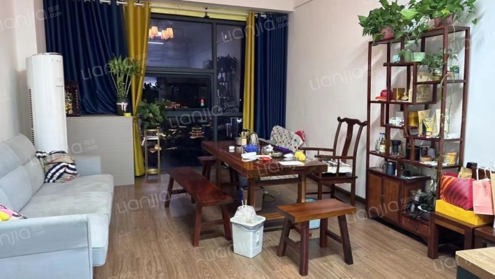 世纪广场商业城二手房实景图