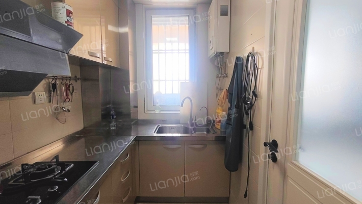 双塔区门口838 可西丁 自住精装修集中供暖 急售-厨房