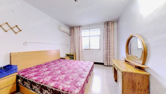 电厂路11号院二手房实景图