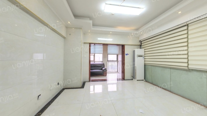 时代温泉公寓二手房实景图