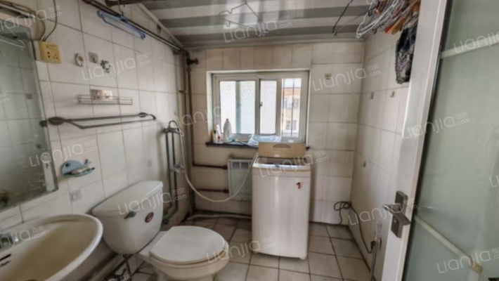 6-7层的 大房子 ，70年大产权-卫生间B