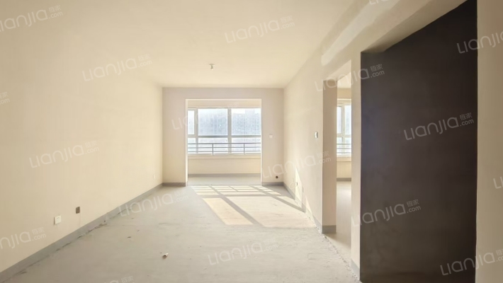 水岸花城 2室1厅 南-客厅