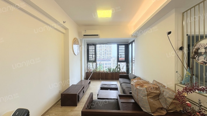 尚东公馆二手房实景图