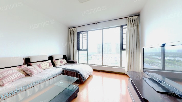 自由水岸花园二手房实景图