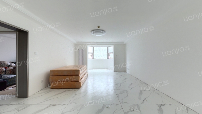 城市广场二手房实景图