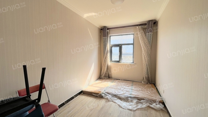 竹语堂 4室3厅 南 北-卧室B