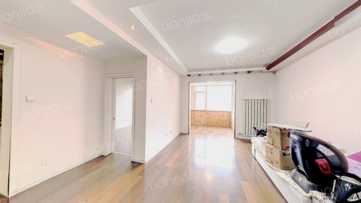 俊城浅水湾二手房实景图