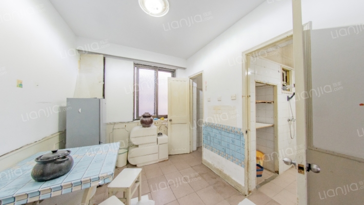 834厂宿舍二手房实景图