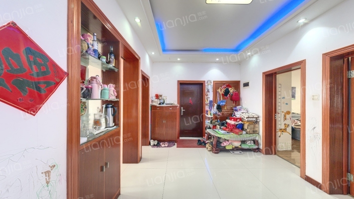 任港路31号二手房实景图