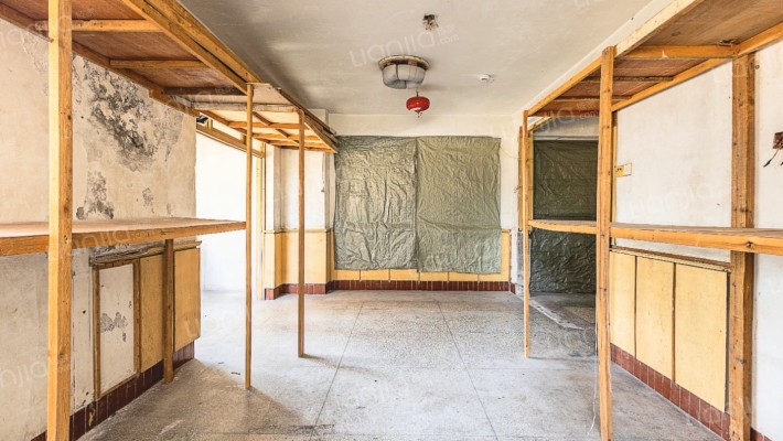 朝东路32号二手房实景图