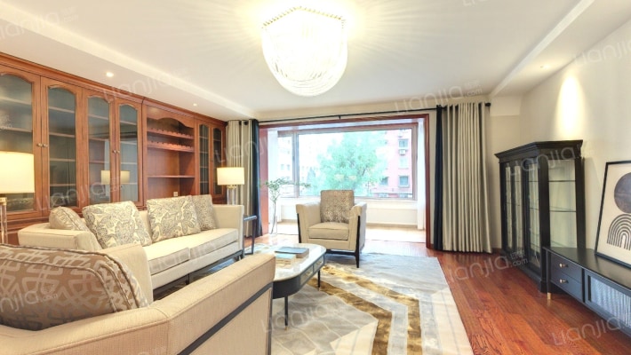 世茂宫园二手房实景图