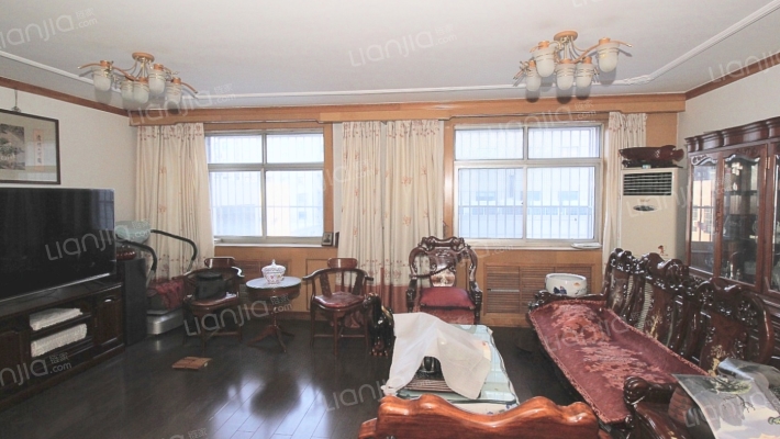 武警水电一支队家属院二手房实景图