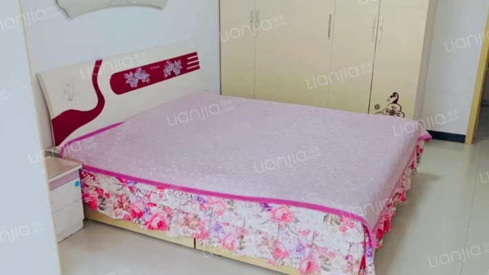 兴和住宅小区二手房实景图