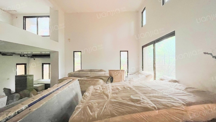 龙湖蓝湖香颂二手房实景图