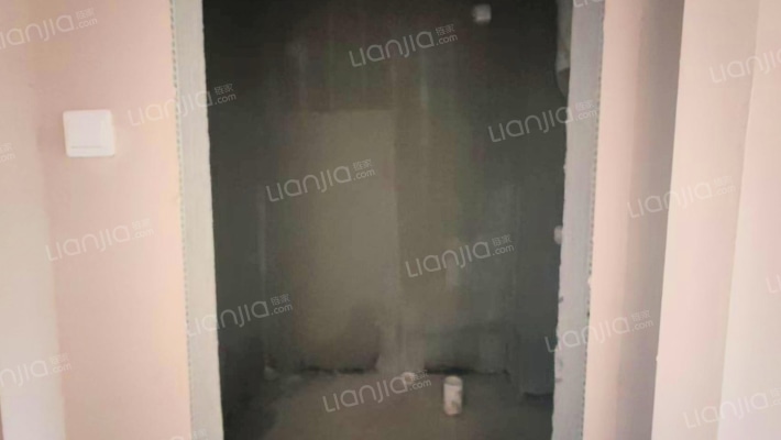 琉璃河铂悦山底层两居室   全天无遮挡  价格合理-卫生间