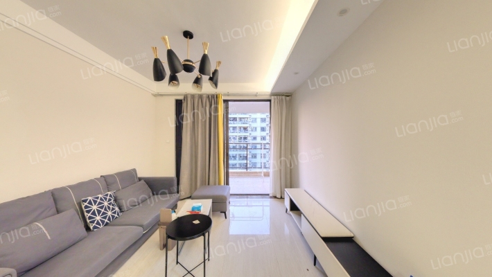 嘉和冠山海罗腾堡二手房实景图