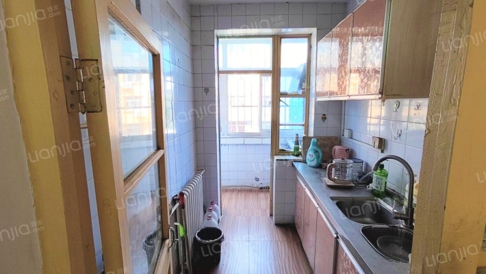 县府小区 2室1厅 南 北-厨房