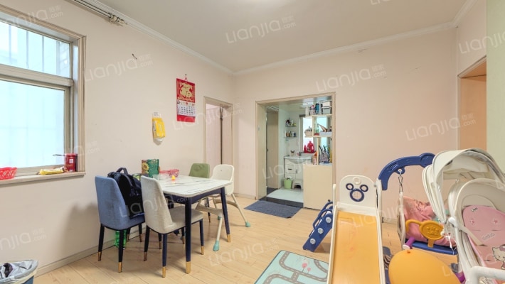 中铁北苑二手房实景图