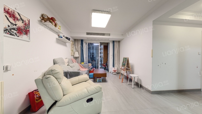 滨江新城东方名府二手房实景图