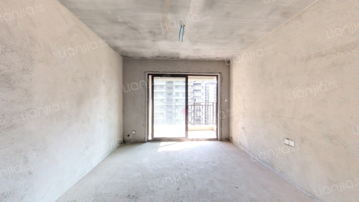 悦桂绿地新世界二手房实景图