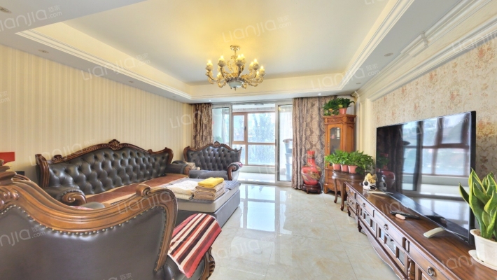 铂悦山二手房实景图