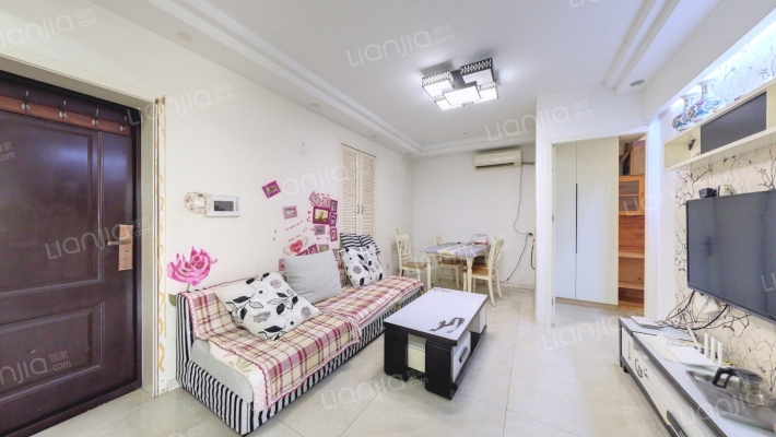 巴黎春天二手房实景图