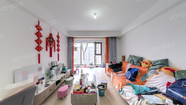 美的中骏雍景湾二手房实景图