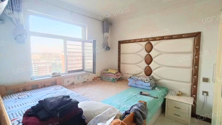 扎鲁特旗香格里拉小区，环境优美-卧室C