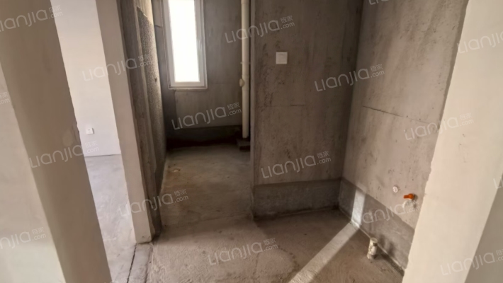 南北通透 一梯两户 好楼层采光视野好-卫生间