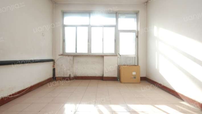 文中道二手房实景图