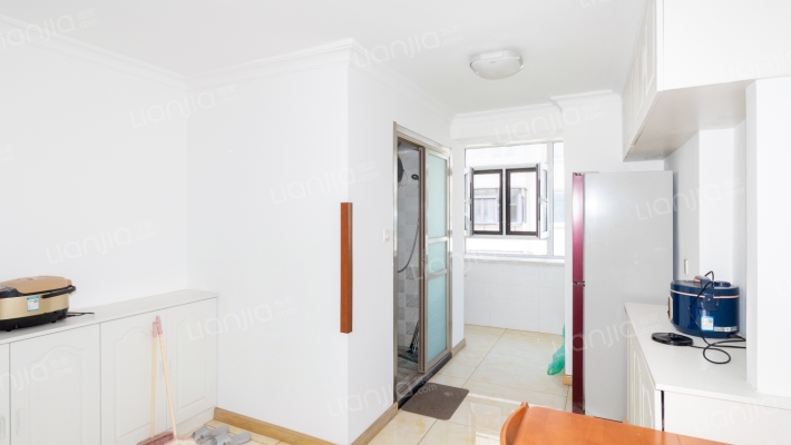 人防路二手房实景图