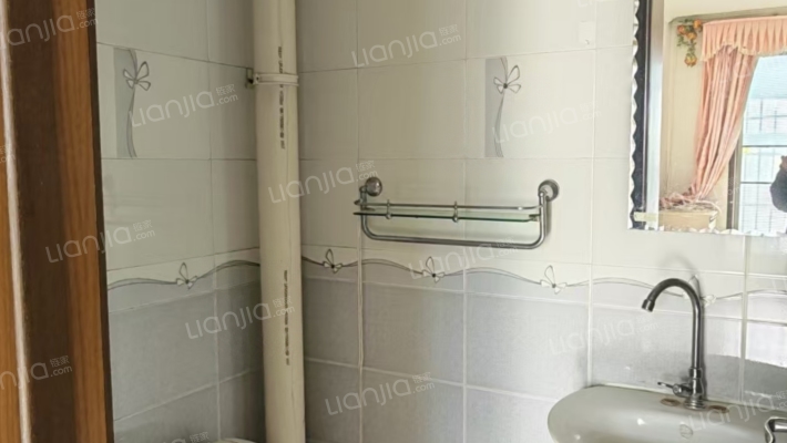 宏远二号院 3室2厅 南 北-卫生间A