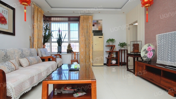 依水东苑小区二手房实景图