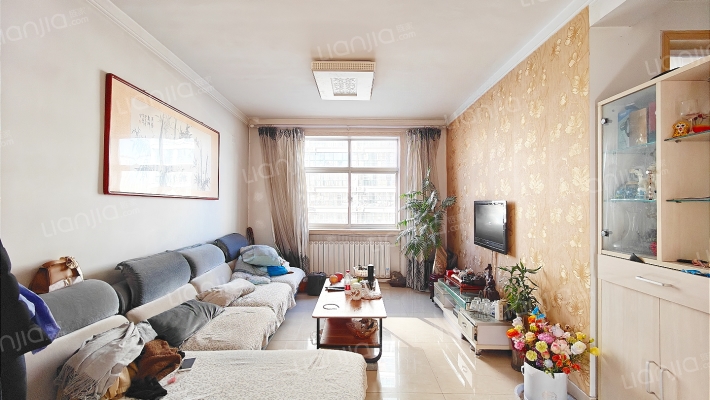 东岳大街18号二手房实景图