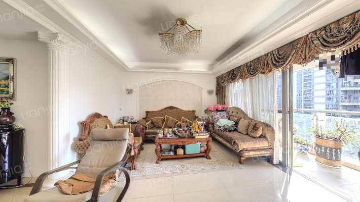 新世界四季山水二手房实景图