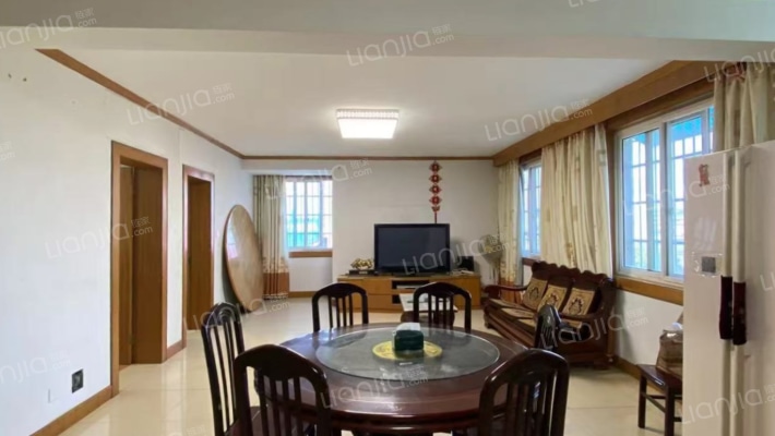 金发佳苑二手房实景图