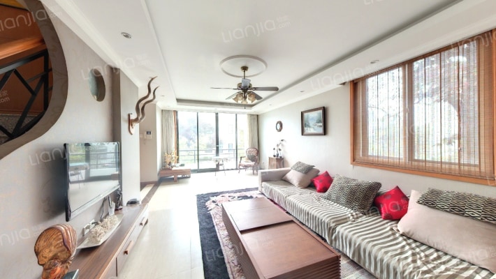 静之湖度假山庄二手房实景图