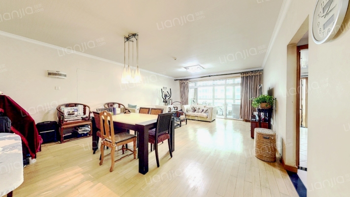 英特公寓二手房实景图