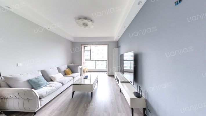 万科云上城一期二手房实景图