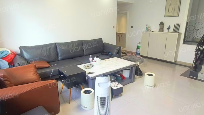 摩托车市场宿舍二手房实景图