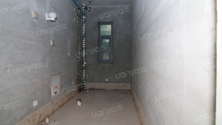 竹语堂 独栋别墅  带100多平小院 房本满五诚意出售-卫生间C