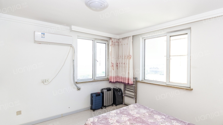 水映华庭东区二手房实景图