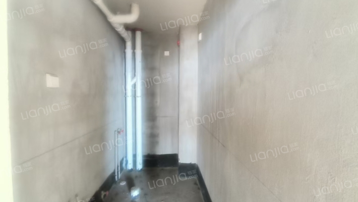 水岸花城 1室1厅 南-卫生间