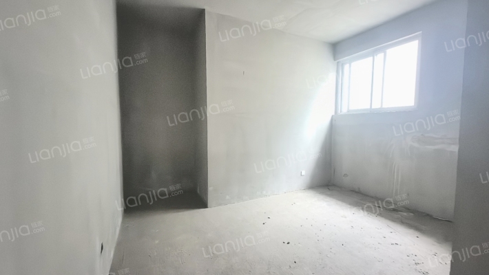 御景园一层带下樾三居室 房本满二-卧室A