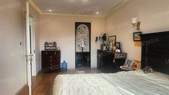 鸿坤理想尔湾 4室2厅 南 北-卧室B