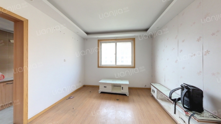 鹤沙航城众惠苑二手房实景图